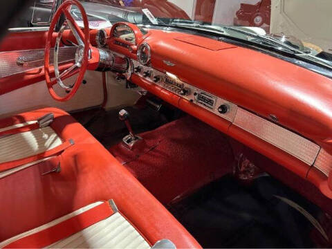 1956 Ford Thunderbird