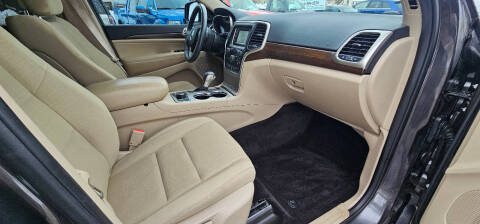 2017 Jeep Grand Cherokee Laredo E