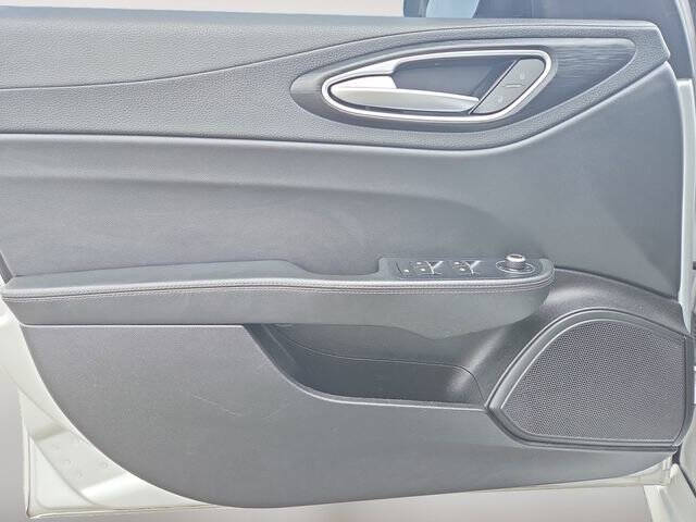 2017 Alfa Romeo Giulia