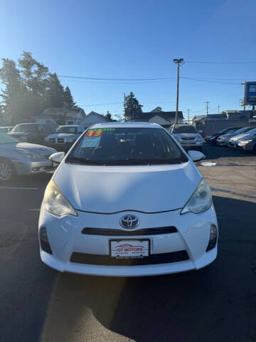 2013 Toyota Prius c Three