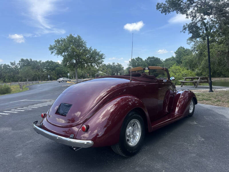 1937 Ford Cabriolet