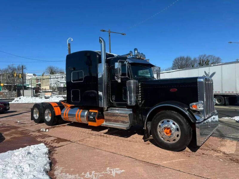 2020 Peterbilt 389