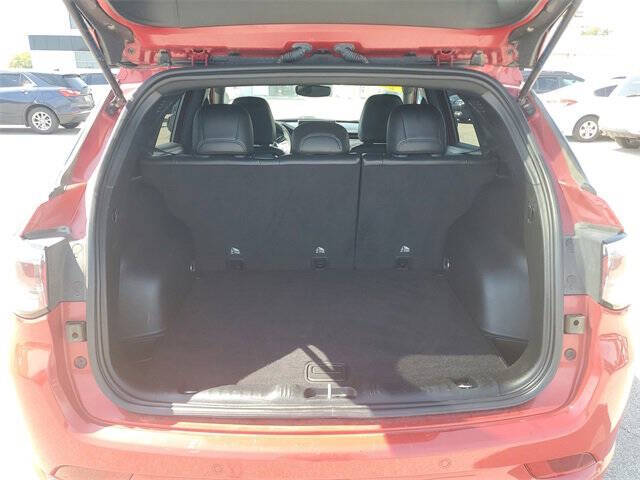 2023 Jeep Compass (Red) Edition