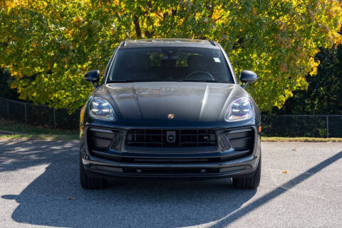 2025 Porsche Macan