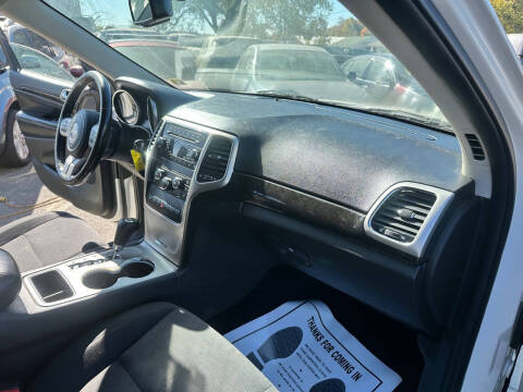 2012 Jeep Grand Cherokee Laredo