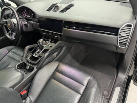 2022 Porsche Cayenne