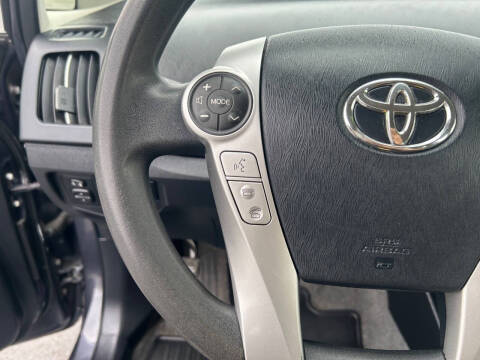 2013 Toyota Prius Plug-in Hybrid