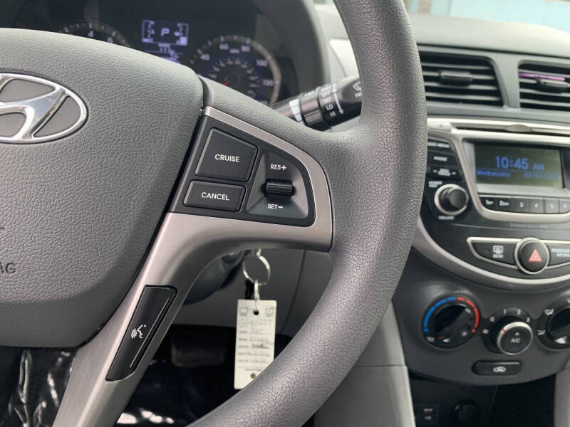 2017 Hyundai Accent Value Edition