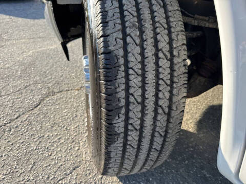 2023 GMC Savana 2500