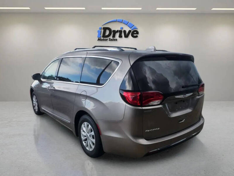2018 Chrysler Pacifica Touring L Plus