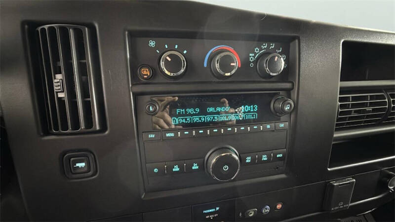 2024 Chevrolet Express 2500