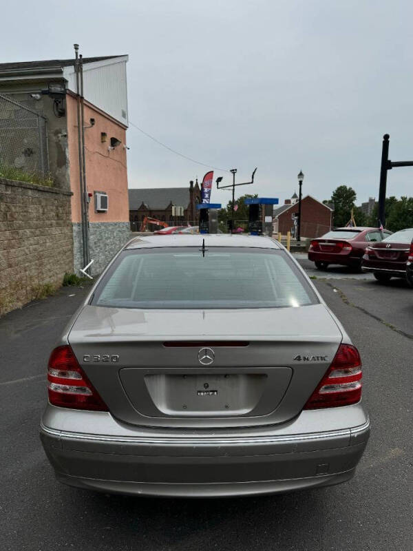 2005 Mercedes-Benz C-Class C 320 4MATIC