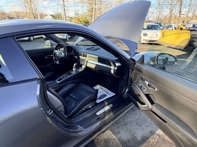 2015 Porsche 911 Carrera 4S