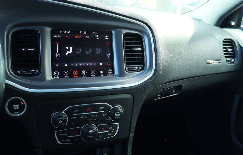 2019 Dodge Charger SXT