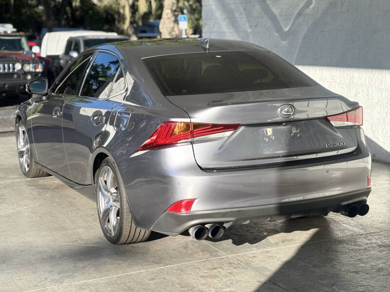 2018 Lexus IS 300
