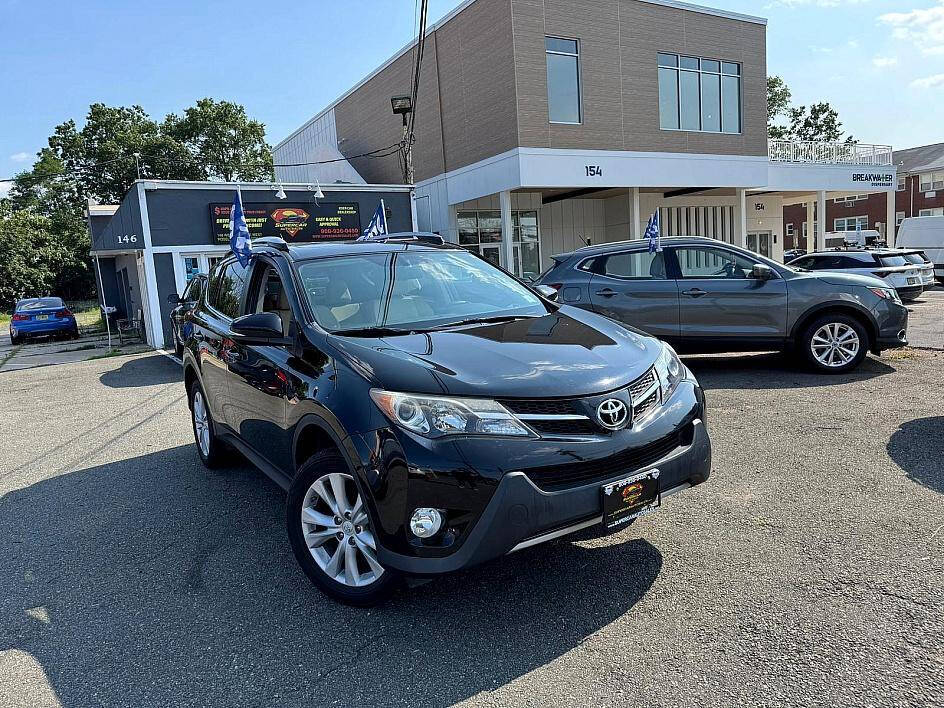 2015 Toyota RAV4 Limited's photo