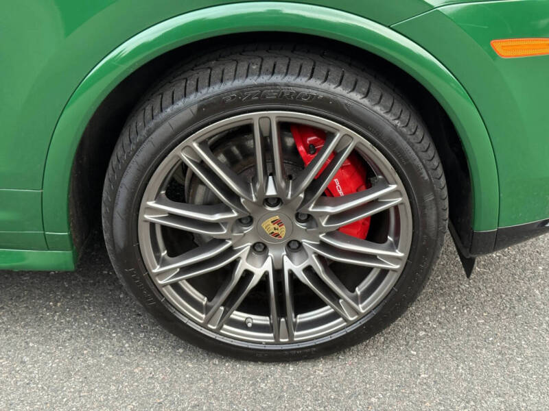 2016 Porsche Cayenne GTS