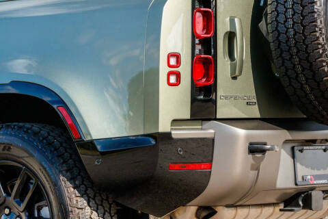 2021 Land Rover Defender 90 X-Dynamic S