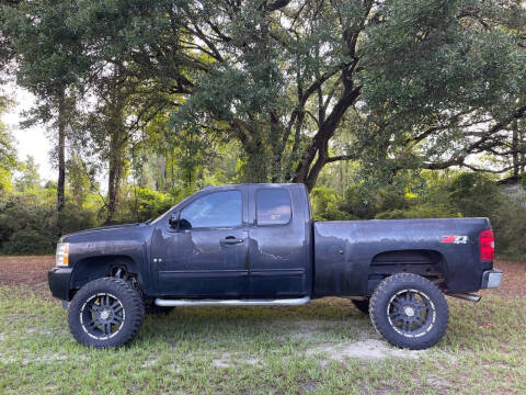 2009 Chevrolet Silverado 1500 for sale at DLUX MOTORSPORTS in Ladson SC