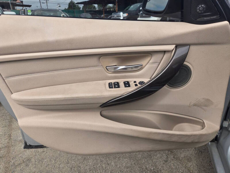 2013 BMW 3 Series 328i