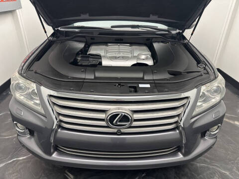 2013 Lexus LX 570