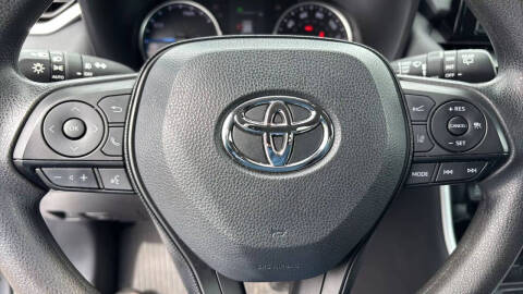 2020 Toyota RAV4 Hybrid XLE