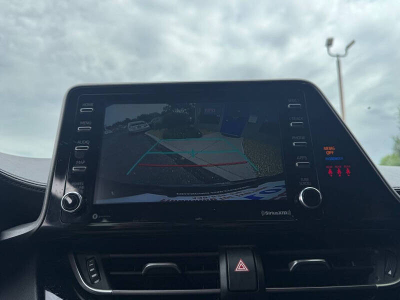 2021 Toyota C-HR XLE