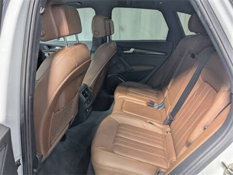 2019 Audi Q5 quattro Premium 45 TFSI