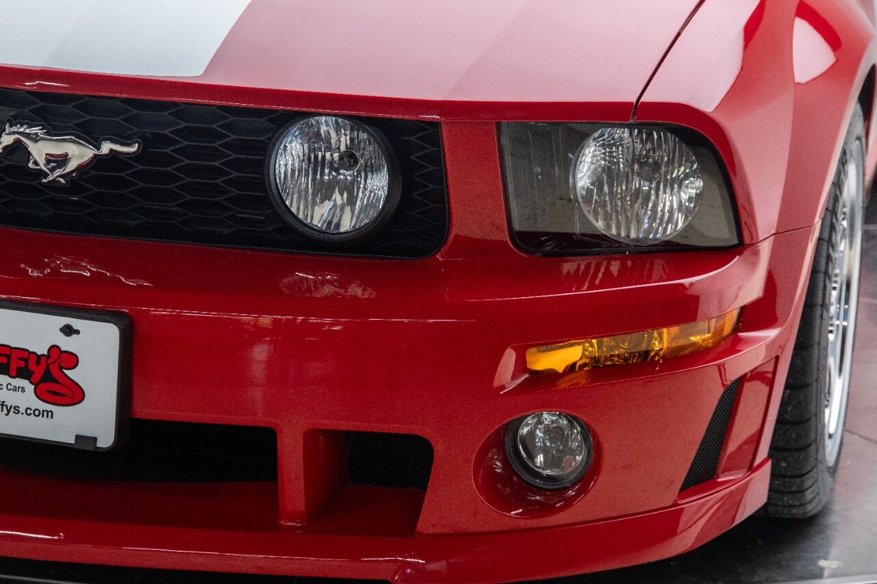 2007 Ford Mustang 13