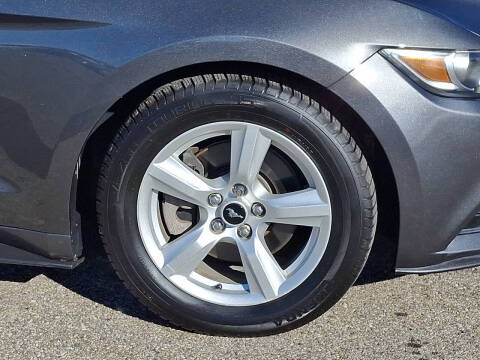 2017 Ford Mustang V6