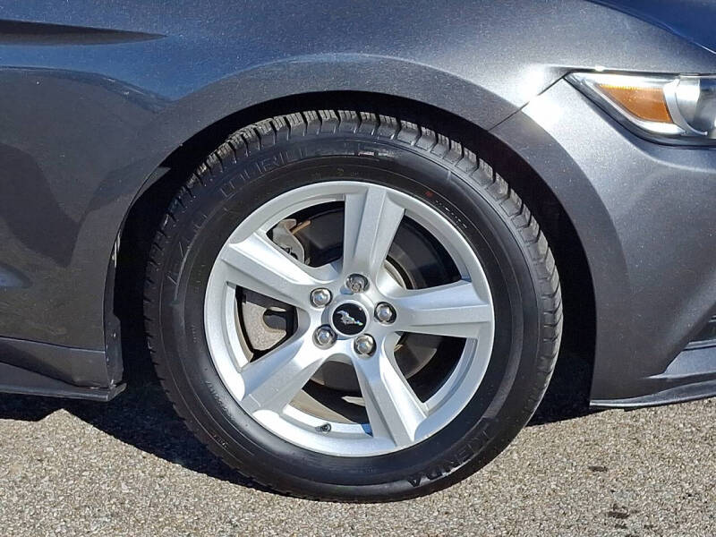 2017 Ford Mustang V6