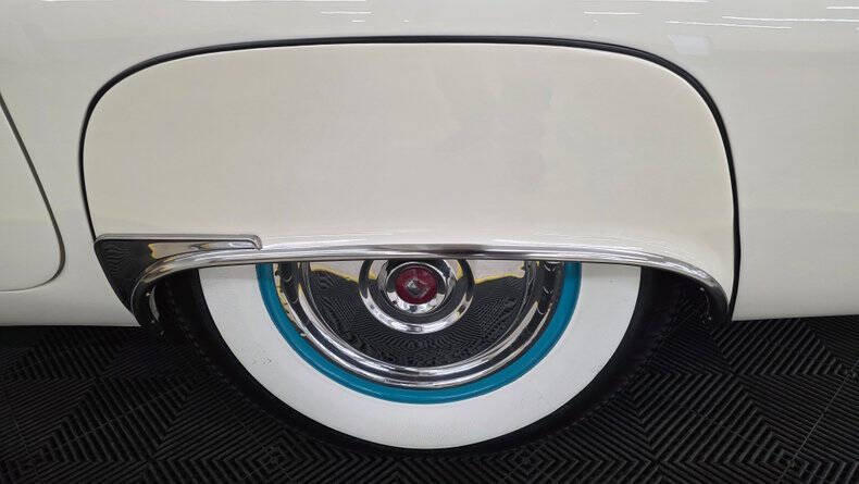 1956 Ford Thunderbird