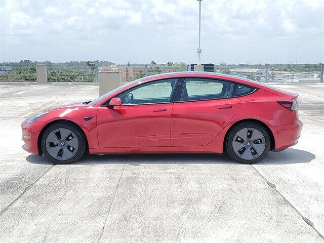 2021 Tesla Model 3 Standard Range Plus