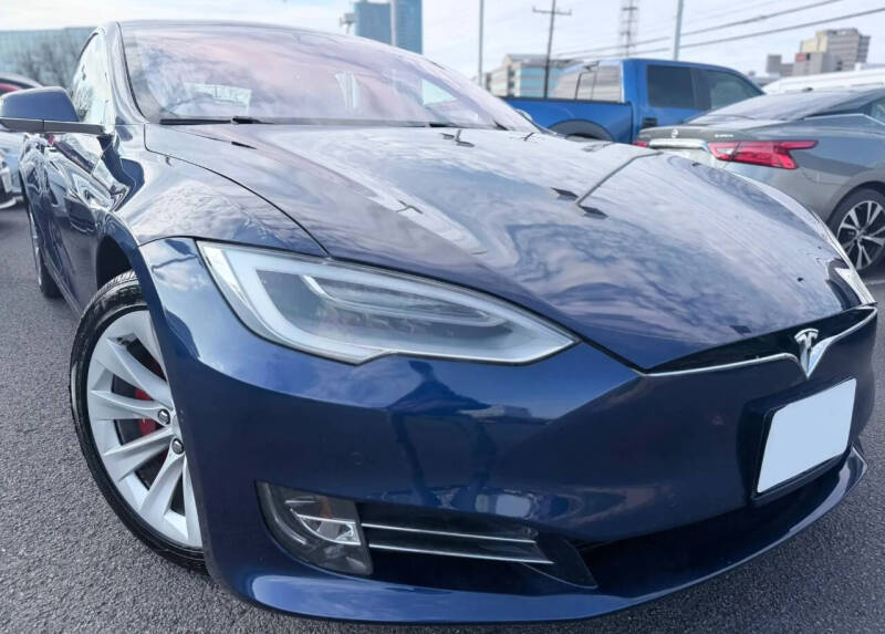 2017 Tesla Model S 75D