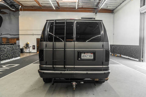 2010 Ford E-Series E-350 SD XLT