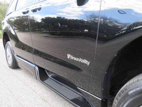 2024 Toyota Sienna XLE 8-Passenger