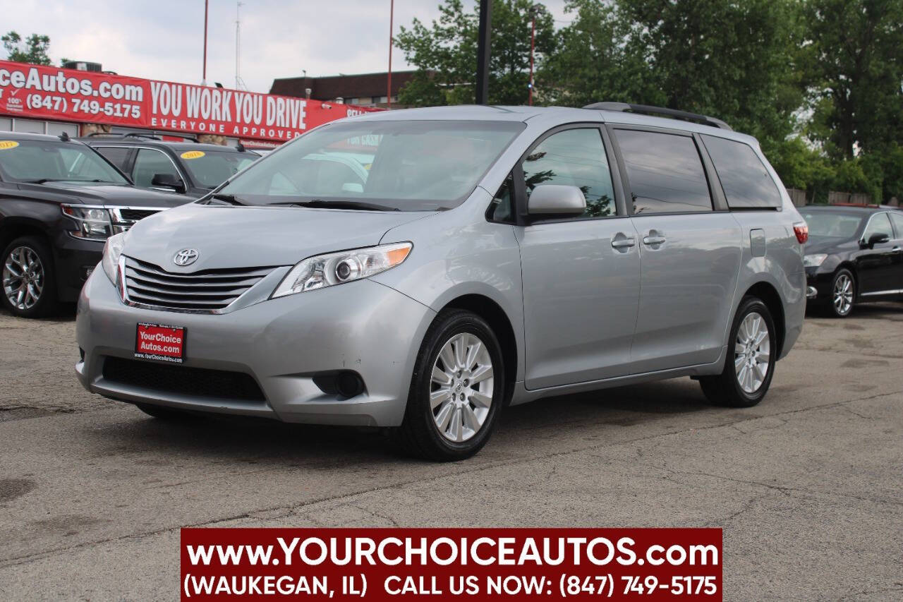 2015 Toyota Sienna LE 7 Passenger AWD 4dr Mini Van's photo