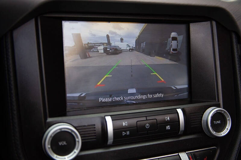 2020 Ford Mustang EcoBoost