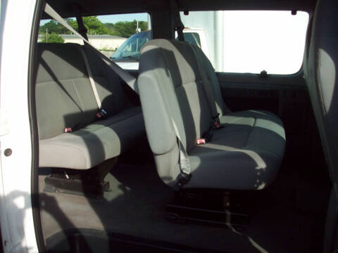2009 Ford E-Series E-150 XLT