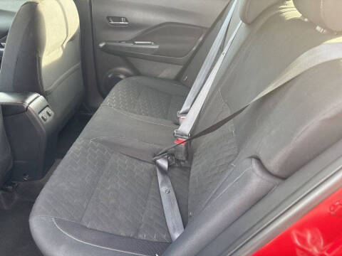 2023 Nissan Kicks SV