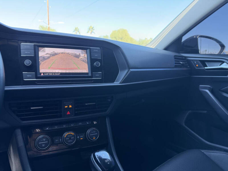 2023 Volkswagen Jetta SE