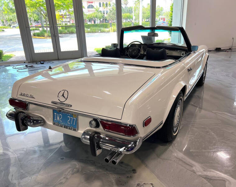 1968 Mercedes-Benz 280-Class