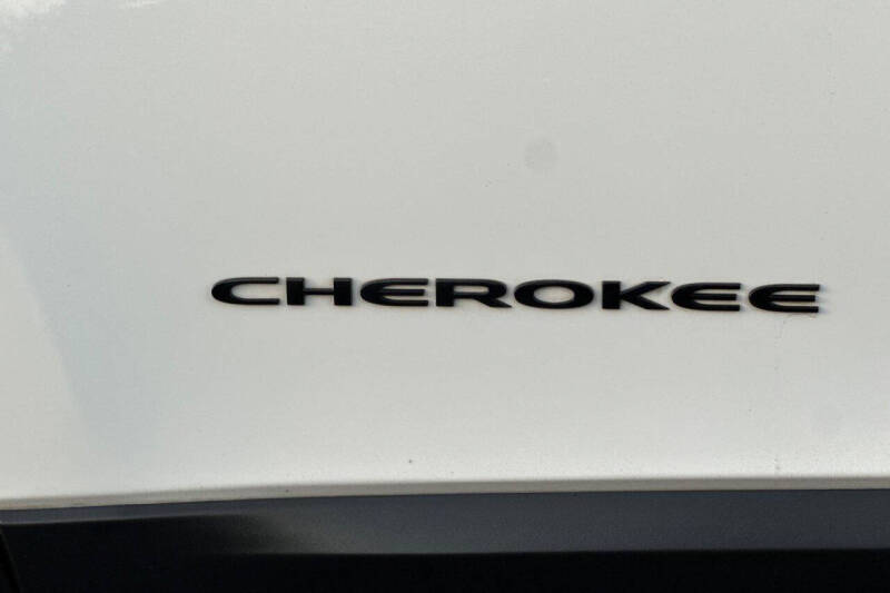 2017 Jeep Cherokee Sport Altitude