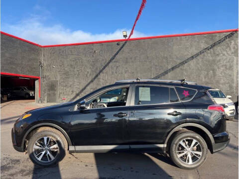 2017 Toyota RAV4 XLE