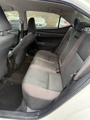 2017 Toyota Corolla LE