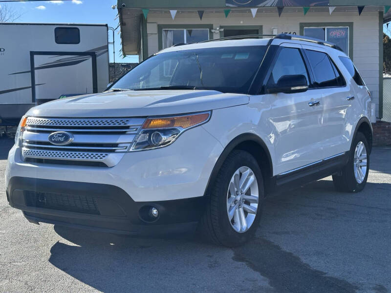 2012 Ford Explorer XLT's photo