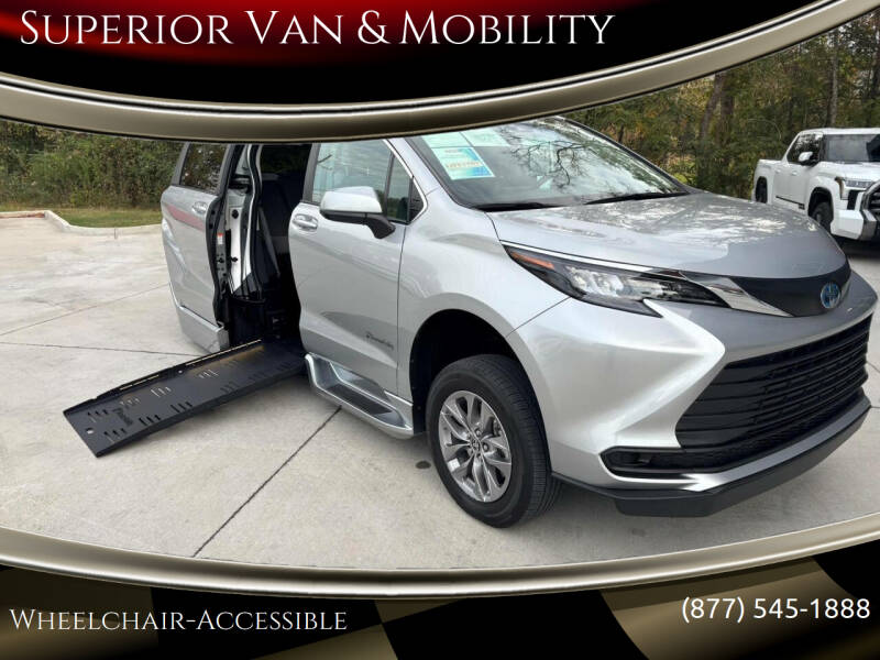 2024 Toyota Sienna LE 8-Passenger