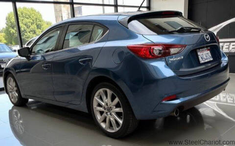 2017 Mazda MAZDA3 Touring