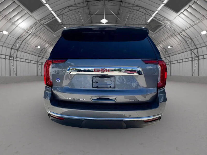 2022 GMC Yukon SLT