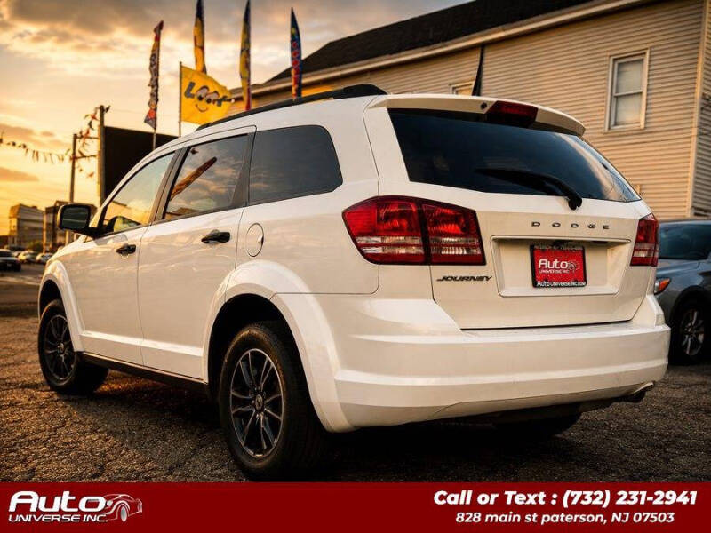 2018 Dodge Journey SE - Photo 10